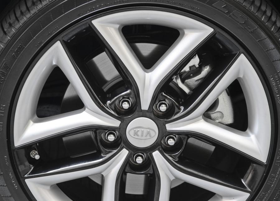  Kia Forte Koup 2009 года  (фото 74 из 169)